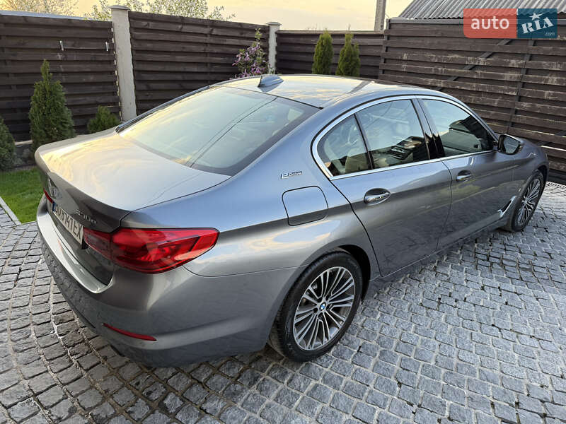 Седан BMW 5 Series 2017 в Тернополе