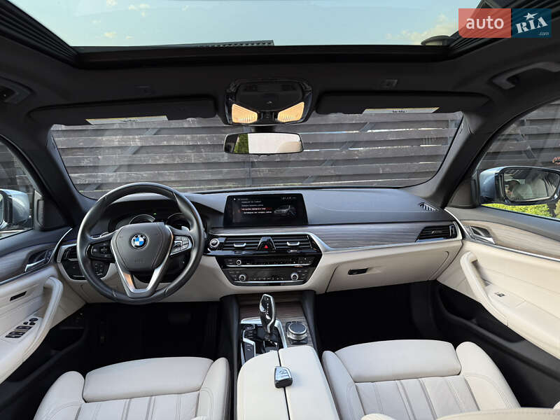 Седан BMW 5 Series 2017 в Тернополе