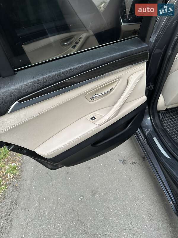 Седан BMW 5 Series 2011 в Виннице