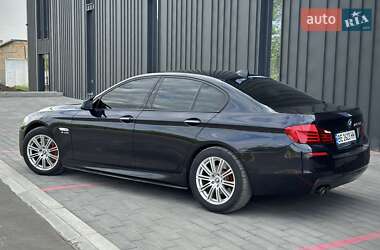Седан BMW 5 Series 2012 в 