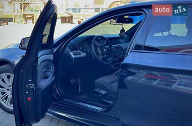 Седан BMW 5 Series 2012 в 