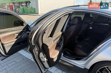 Седан BMW 5 Series 2012 в 