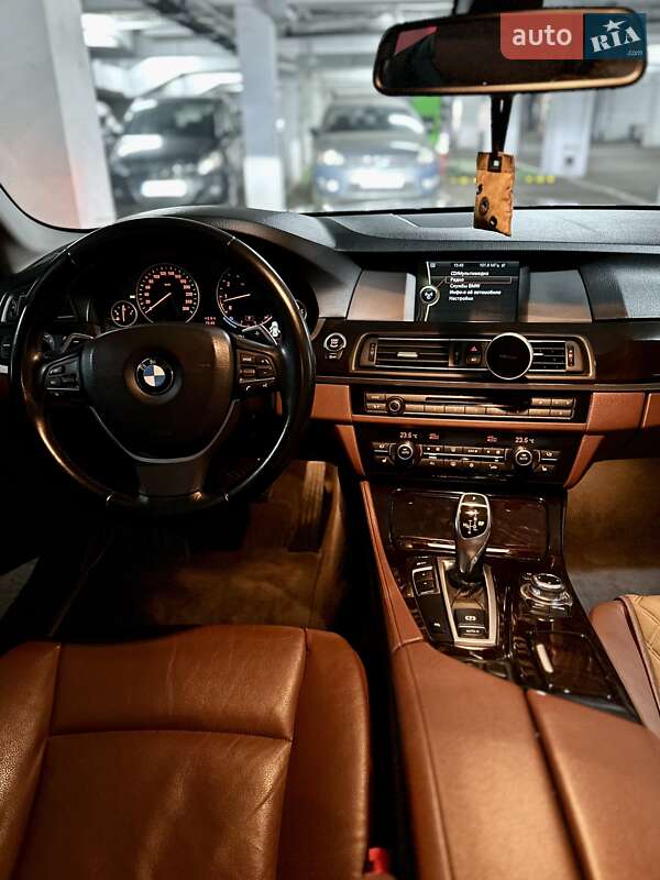Седан BMW 5 Series 2012 в Одессе