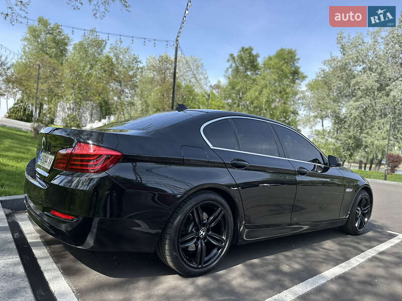 Седан BMW 5 Series 2014 в Києві