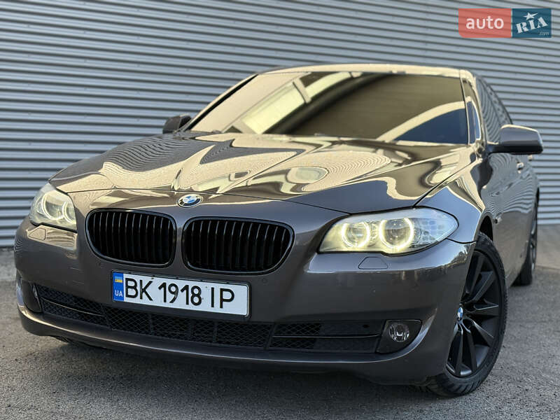 Седан BMW 5 Series 2012 в Рівному