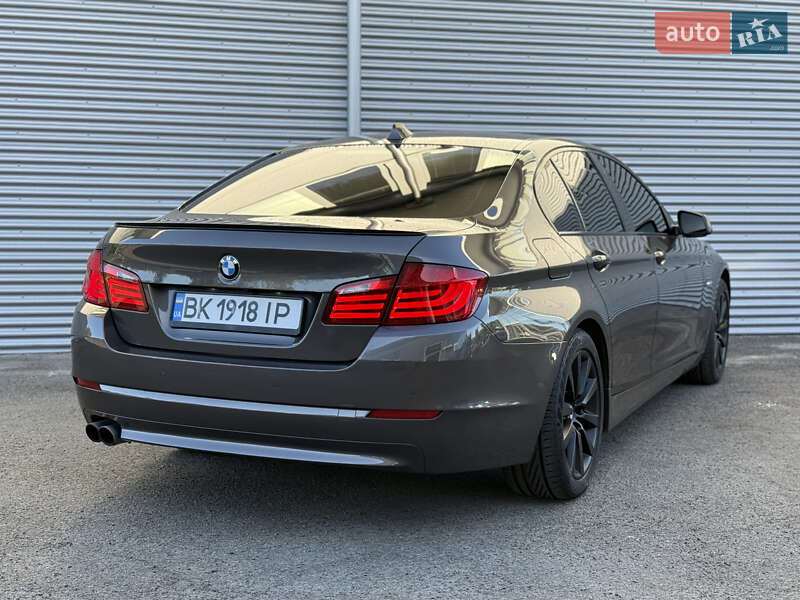 Седан BMW 5 Series 2012 в Рівному