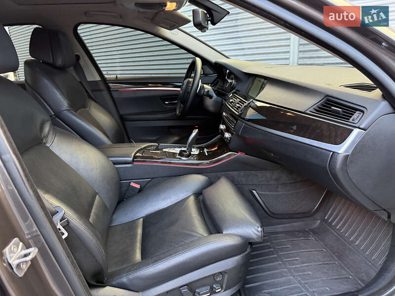 Седан BMW 5 Series 2012 в Рівному