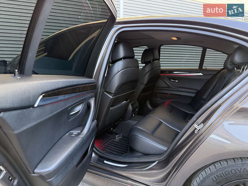 Седан BMW 5 Series 2012 в Рівному
