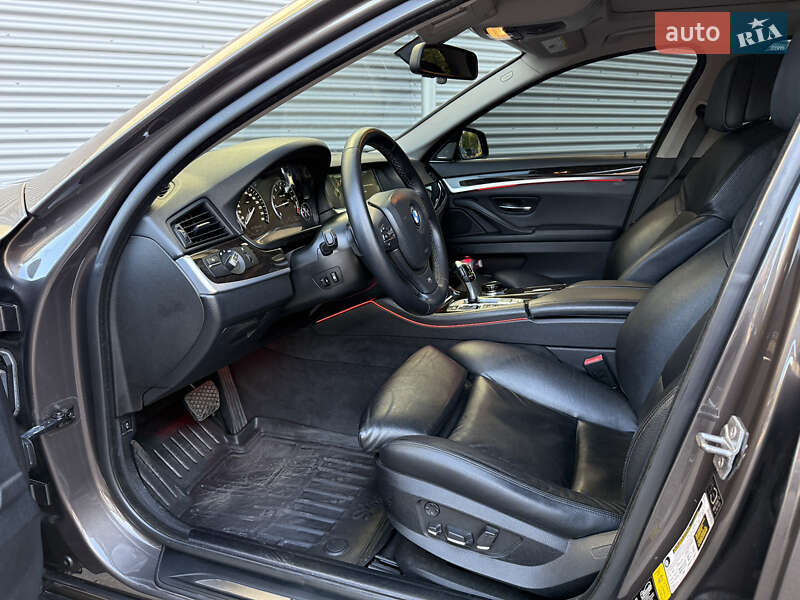 Седан BMW 5 Series 2012 в Рівному