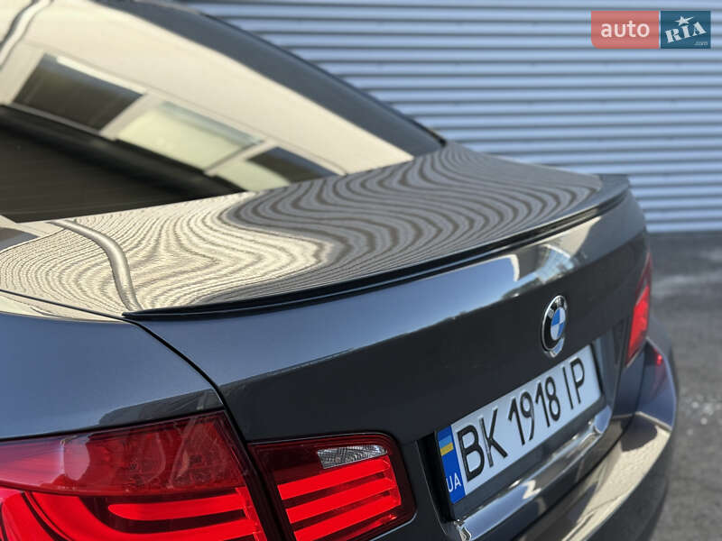 Седан BMW 5 Series 2012 в Рівному