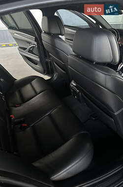 Седан BMW 5 Series 2012 в 