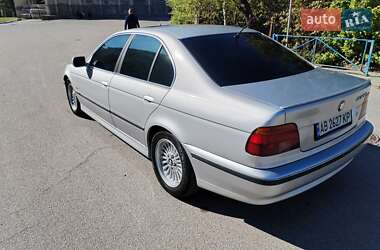 Седан BMW 5 Series 2000 в 