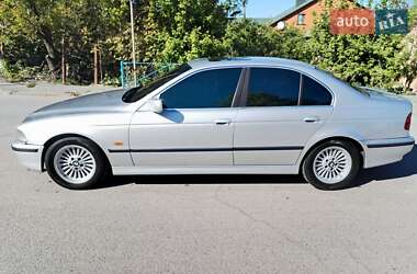 Седан BMW 5 Series 2000 в 