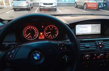 Седан BMW 5 Series 2004 в 