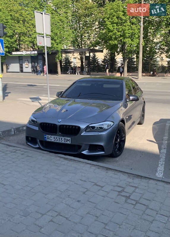 Седан BMW 5 Series 2011 в 