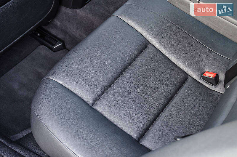 Седан BMW 5 Series 2015 в Житомире