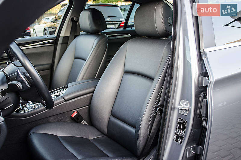 Седан BMW 5 Series 2015 в Житомире