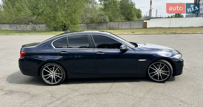 Седан BMW 5 Series 2015 в Києві