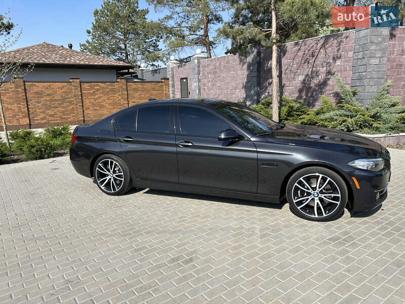 Седан BMW 5 Series 2015 в Черкассах