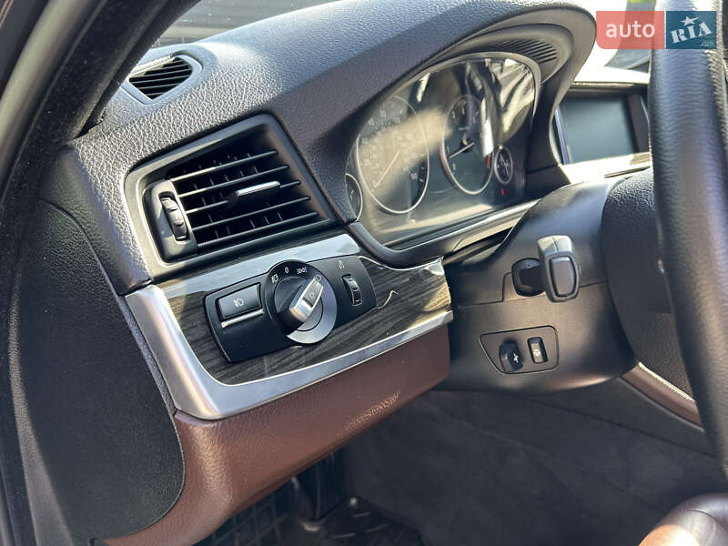 Седан BMW 5 Series 2015 в Черкассах