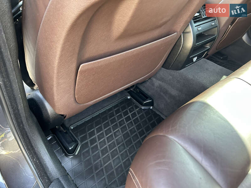 Седан BMW 5 Series 2015 в Черкассах