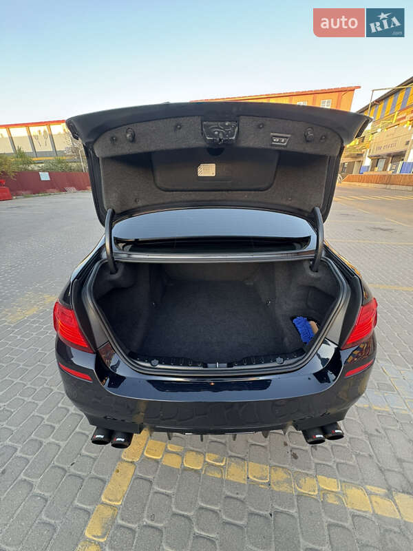 Седан BMW 5 Series 2014 в Львове