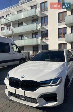 Седан BMW 5 Series 2017 в 