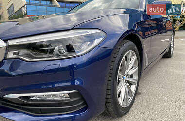 Седан BMW 5 Series 2017 в 