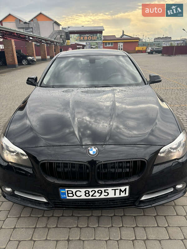 Седан BMW 5 Series 2015 в Львове