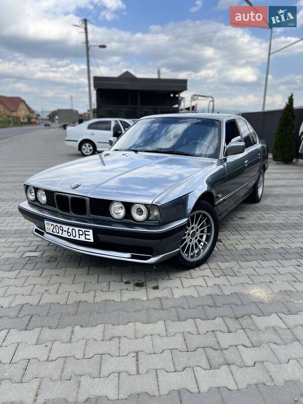 Седан BMW 5 Series 1989 в 