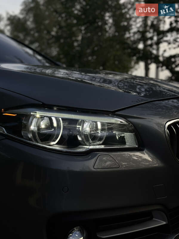 Седан BMW 5 Series 2015 в Умани