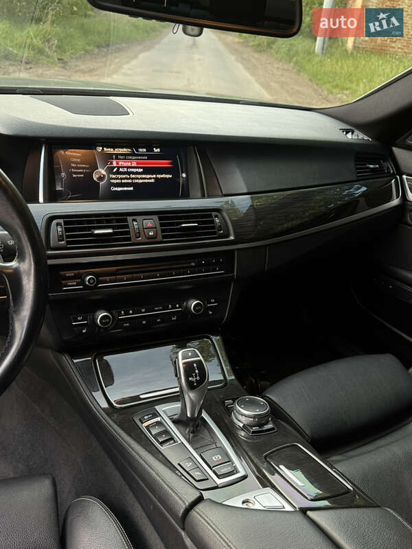 Седан BMW 5 Series 2015 в Умани
