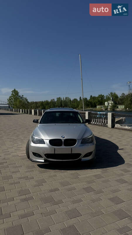 BMW 5 Series 2005