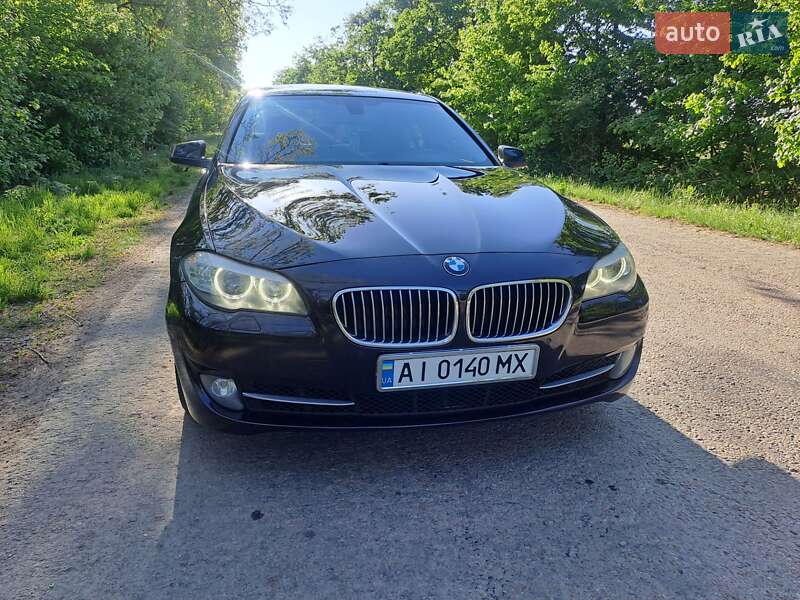 Седан BMW 5 Series 2013 в Ракитном