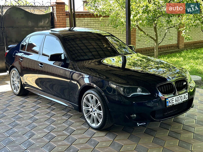 Седан BMW 5 Series 2009 в Новомосковську