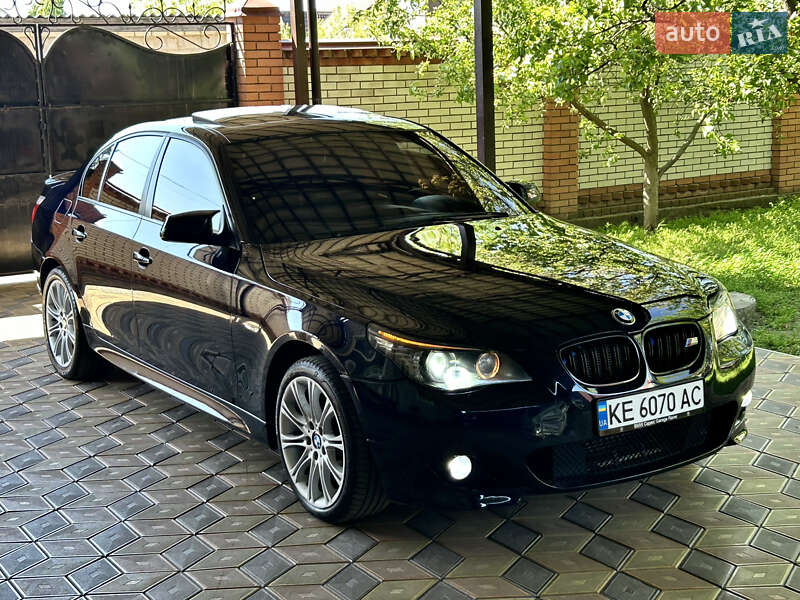 Седан BMW 5 Series 2009 в Новомосковську