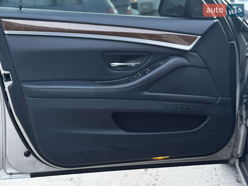 Седан BMW 5 Series 2012 в Житомире