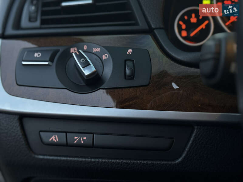 Седан BMW 5 Series 2012 в Житомире