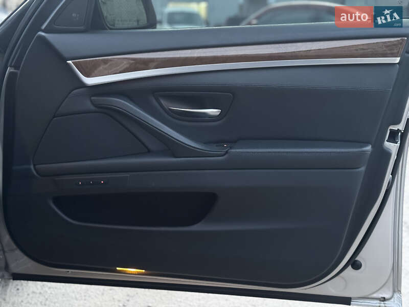 Седан BMW 5 Series 2012 в Житомире