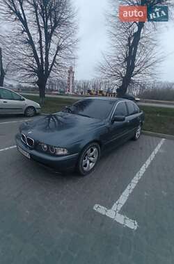 Седан BMW 5 Series 2000 в Вінниці