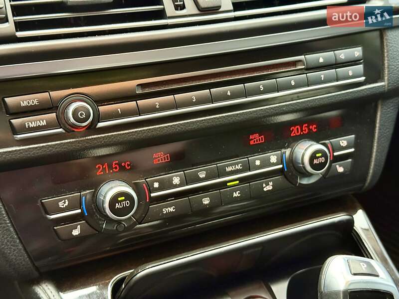 Седан BMW 5 Series 2015 в Днепре