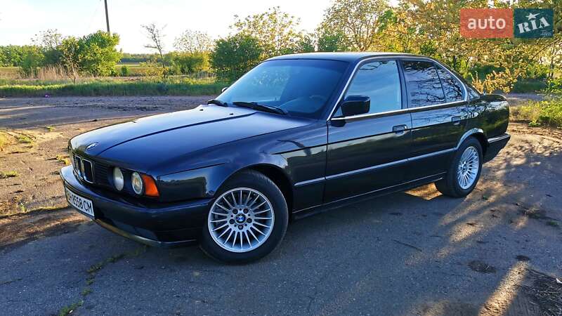 Седан BMW 5 Series 1989 в 