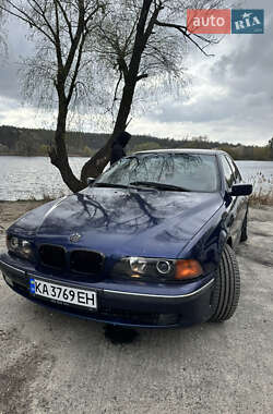 Седан BMW 5 Series 1997 в Киеве