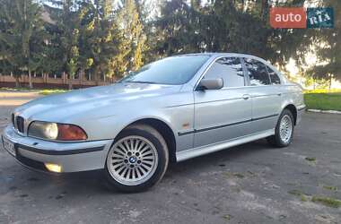 Седан BMW 5 Series 1999 в Демидовке