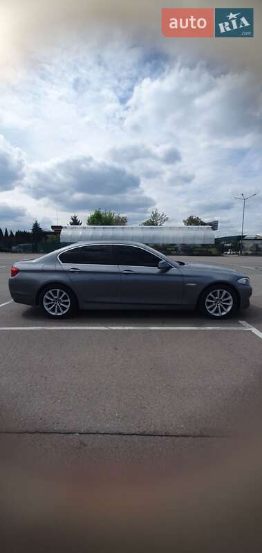 BMW 5 Series 2011