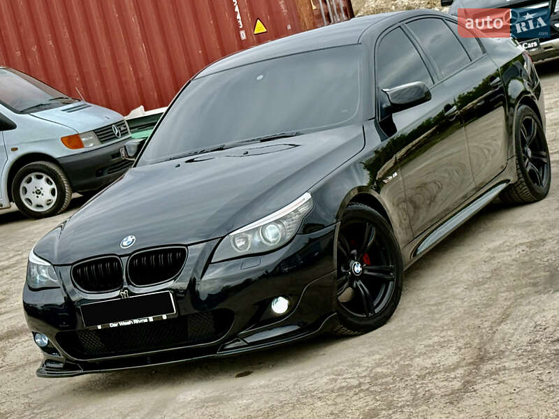 Седан BMW 5 Series 2009 в Ровно