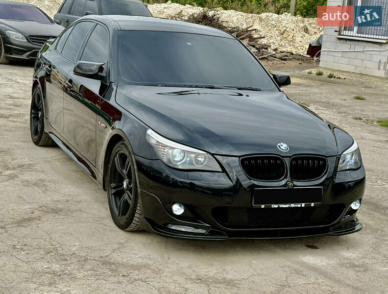 Седан BMW 5 Series 2009 в Ровно