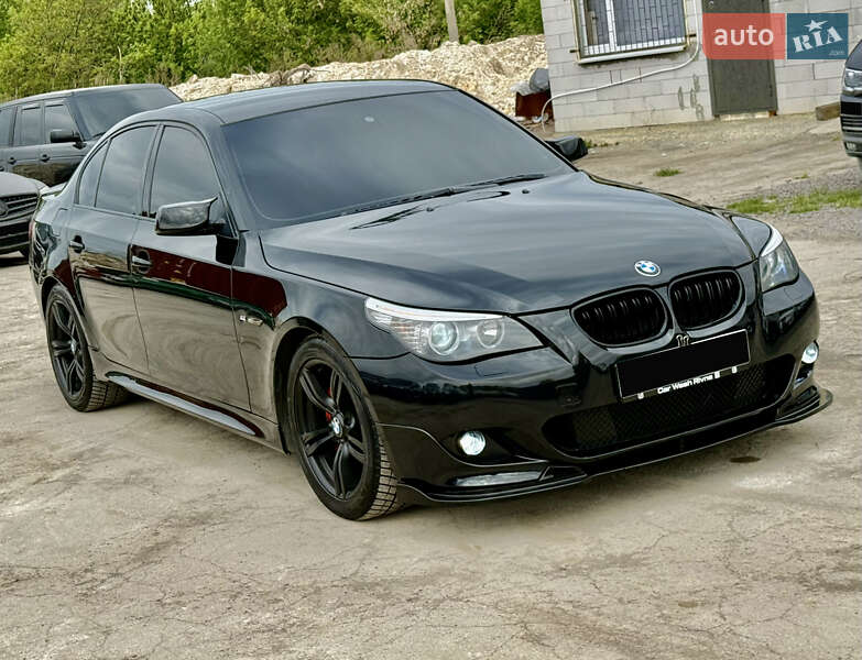 Седан BMW 5 Series 2009 в Ровно