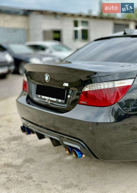 Седан BMW 5 Series 2009 в Ровно