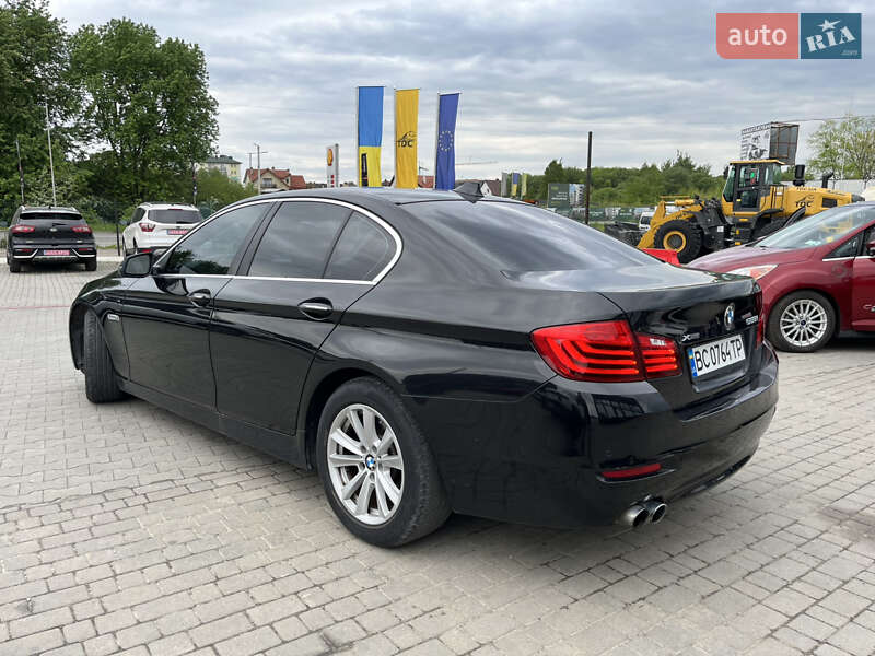 Седан BMW 5 Series 2013 в Львове